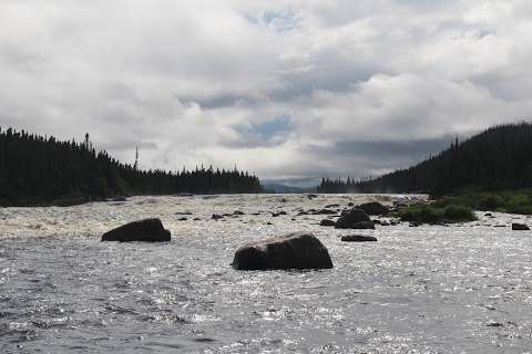 Pratt Falls Salmon Lodge